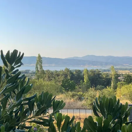 Apartment Volvi View *