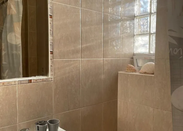 Volvi View * Nea Madhitos